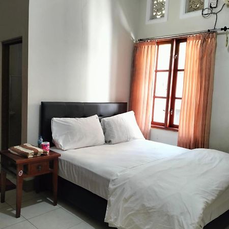 Nakula Familiar Inn Denpasar  Luaran gambar