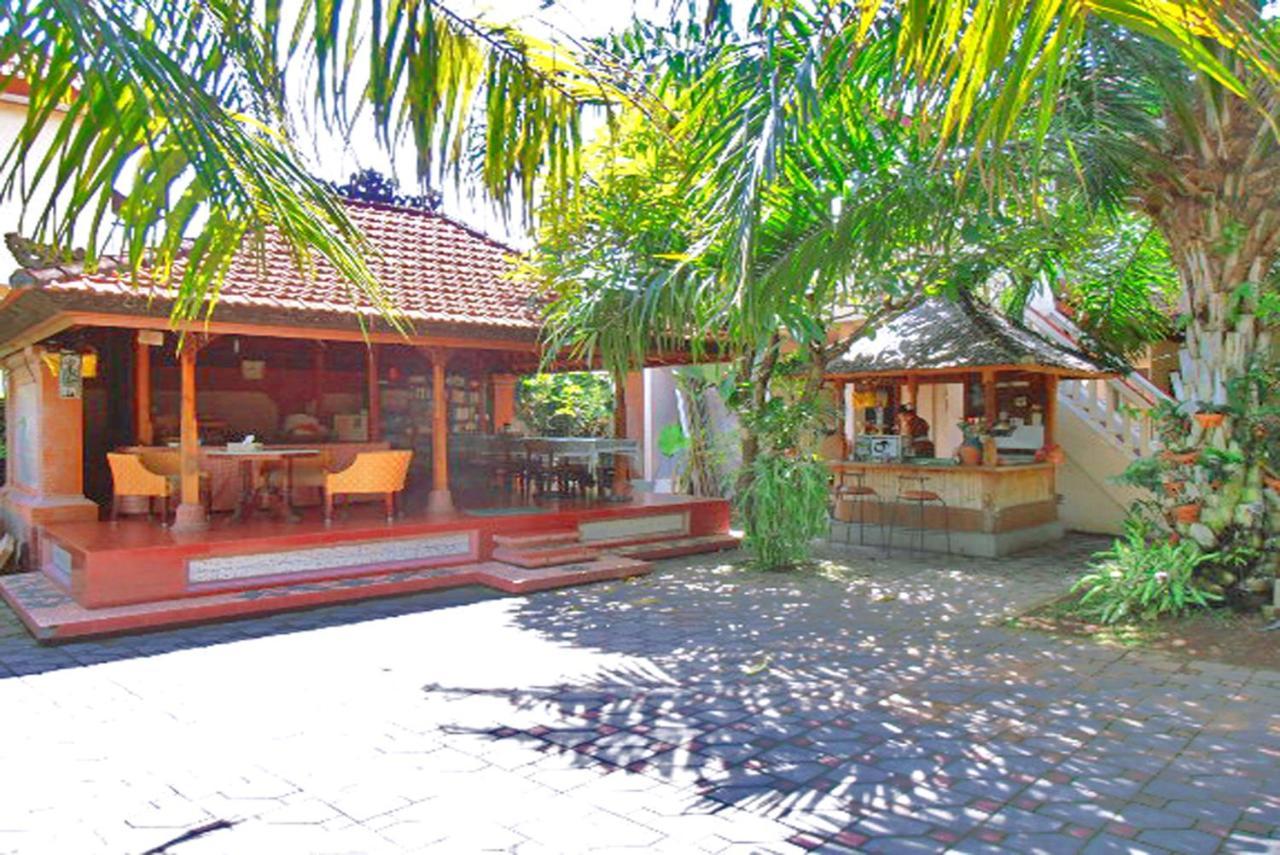 Nakula Familiar Inn Denpasar  Luaran gambar