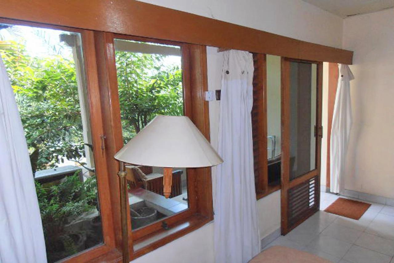 Nakula Familiar Inn Denpasar  Luaran gambar