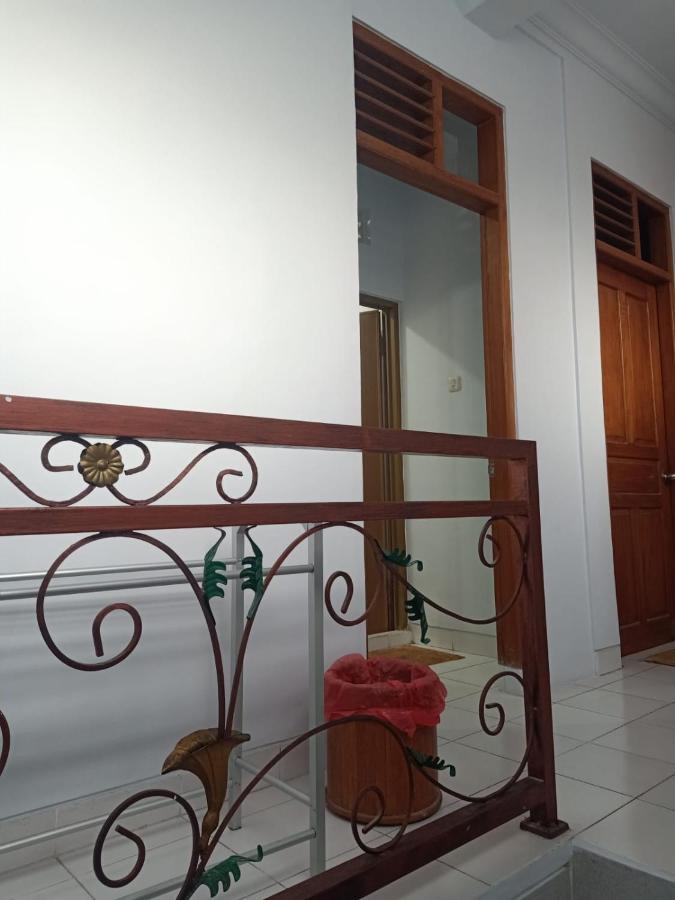 Nakula Familiar Inn Denpasar  Luaran gambar