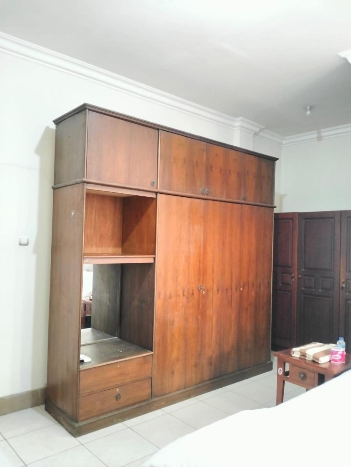 Nakula Familiar Inn Denpasar  Luaran gambar